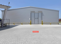 Kits de construction métalliques modernes pour hangars et entrepôts industriels en structure d'acier préfabriquée avec conception soudée