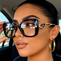 Lunettes de lecture de luxe 2026 pour femme, monture carrée, branches triangulaires en forme de cœur, verres anti-lumière bleue transparents pour ordinateur