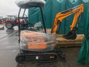 1.5 Ton Mini Crawler Excavator XN12/XN15/XN20/XN30 with Driver's Cab &amp; Air Conditioning High Operating Efficiency - Product Image 4