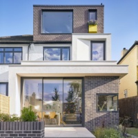 Ventana Abatible de Doble Acristalamiento de Aleación de Aluminio CBMMART con Sistema de Rotura de Puente Térmico para Casas y Villas de Alta Eficiencia Energética