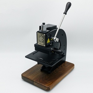Machine de marquage à chaud manuelle pour logo en cuir avec positionnement infrarouge, machine de gaufrage numérique à chaud pour cuir - Product Image 6