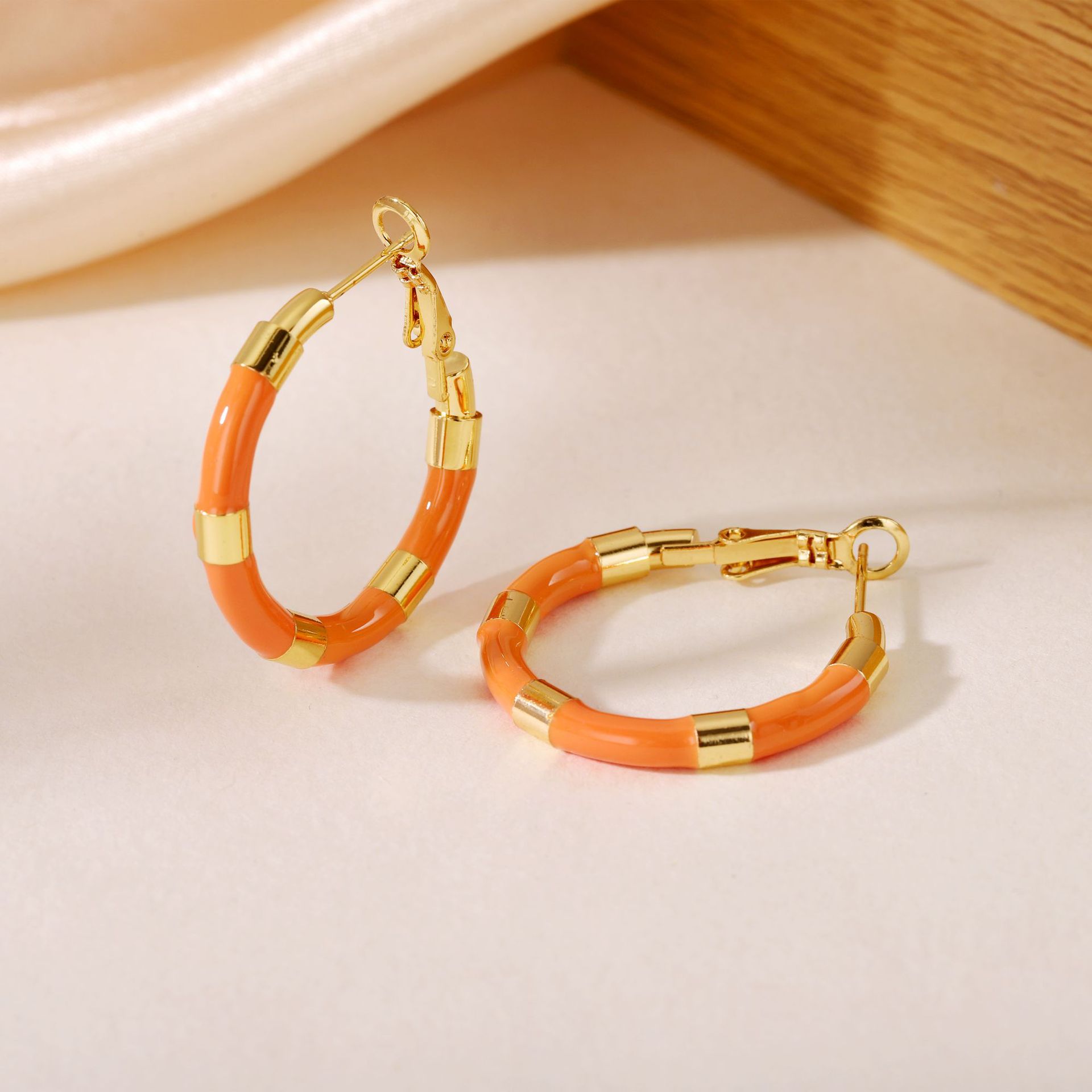 11No. Orange warm glaze