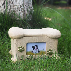 Resin Pet <strong>Urn</strong> for Puppy <strong>Cat</strong> Dog Kitten Memorial Cremation Coffin with Bone &amp; Fish Shape - Product Image 1