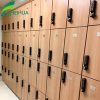 Casier électronique Fumeihua à grain de bois pour vestiaire de salle de sport