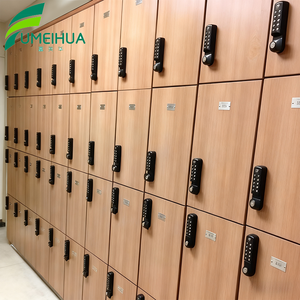 Casier électronique Fumeihua à grain de bois pour vestiaire de salle de sport - Product Image 1