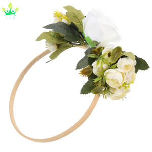 Demoiselle d'honneur fleur artificielle main <span class=keywords><strong>cerceau</strong></span> floral Thanksgiving pièce maîtresse couronne <span class=keywords><strong>de</strong></span> fleurs Rose bouquet <span class=keywords><strong>de</strong></span> mariée guirlande partie <span class=keywords><strong>de</strong></span> mariage - Product Image 3