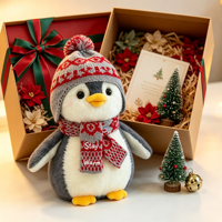 Peluche pingouin mignon avec bonnet et écharpe tricotés, poupée pingouin en peluche douce, cadeau de Noël et de l'hiver OEM ODM