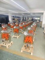 Hete Aanbieding Commerciële Citruspers Extractor Drukverwerking Sapmachine Elektrische Citroen & Sinaasappelpers