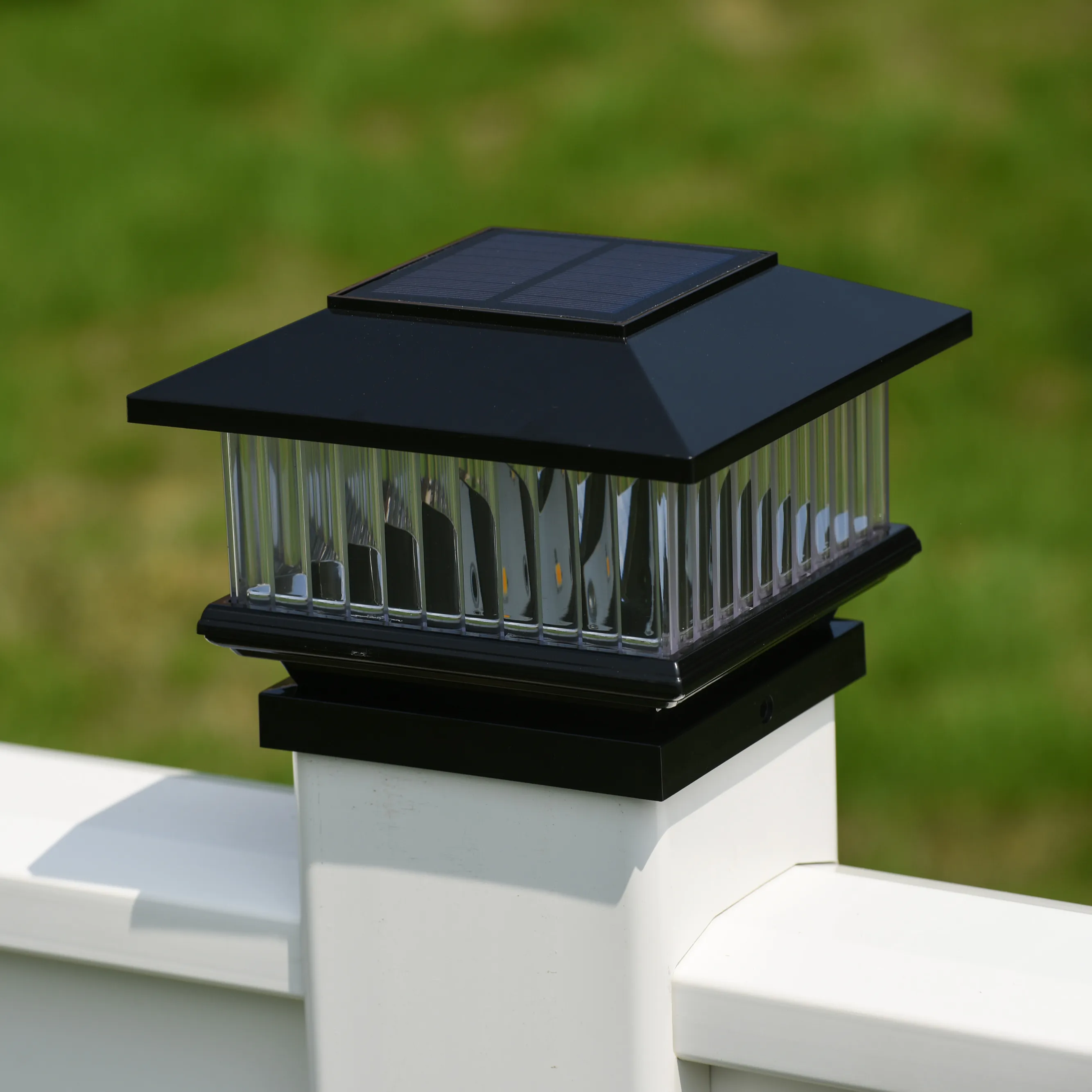2022 Hot Sale Solar Outdoor Light Led For Garden Led Solar Street Modern Waterproof Light Outdoor Solar Lights Pillar Lamp