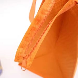 Bolsa Térmica Porta Alimentos Personalizada Azul Marino, Reutilizable, Aislante, Tipo Tote, para Mantener la Comida Caliente o Fría - Product Image 4