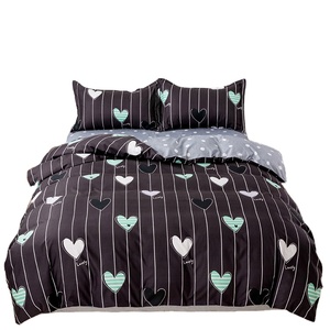 Ensemble de literie <span class=keywords><strong>noir</strong></span> à imprimé cœur, drap de lit King Size, housse de couette - Product Image 1