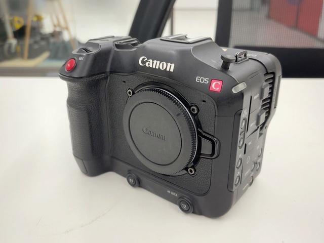 Professional Cinema Camera Cannon-EOS C70 4K 120fps Video Camera