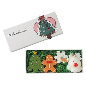 Coffrets Cadeaux <span class=keywords><strong>de</strong></span> Bougies <span class=keywords><strong>de</strong></span> Noël en Gros – Bougies Décoratives Cylindriques Artisanales en Cire <span class=keywords><strong>de</strong></span> Soja aux Arômes Créatifs – Vente Transfrontalière pour les Fêtes - Product Image 5