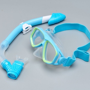 Set de Snorkel Universal con Gafas de Buceo, Máscara de Snorkel y Diadema de Silicona - Product Image 6