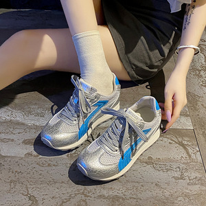 Chaussures d'été 2026 en maille pour femmes, baskets décontractées légères et respirantes à semelle épaisse et bout rond - Product Image 4