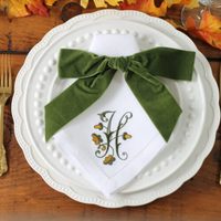 45*45cm vente en gros classique motif personnalisé nappe festonné brodé serviettes en lin pour hôtel mariage