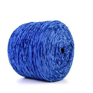 2.5Nm 100% fil de velours polyester fil flou teint tissage fantaisie chenille plat machine à tricoter fils pour la vente en gros