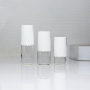 Listo para Enviar: Botella de Vidrio Transparente de 5ml con Rodillo de Acero para Perfume, Attar o Aceite Esencial - Product Image 3