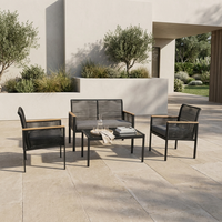 Ensemble de canapé d'extérieur moderne et confortable en acier, 4 pièces, noir, en rotin tressé, avec 2 fauteuils et accoudoirs en WPC pour jardin