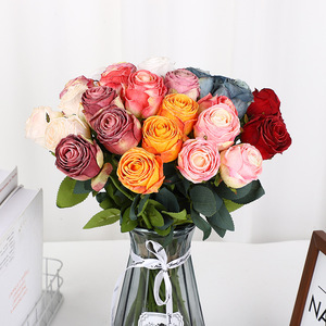 Ramo de Rosas Artificiales Multicolor de Alta Simulación para Decoración de Bodas, Hogar, San Valentín y Exteriores - Product Image 1