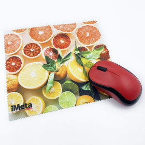 Panno per Pulizia <span class=keywords><strong>Occhiali</strong></span> in Microfibra Lavabile e Pieghevole, Tappetino per Mouse Portatile Antiscivolo per Gaming, Design Personalizzato <span class=keywords><strong>con</strong></span> Logo - Product Image 3