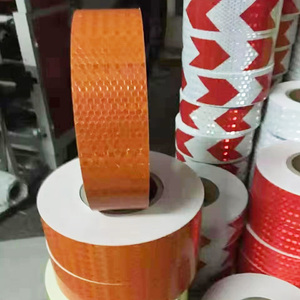 Ruban adhésif rouge et blanc imperméable, autocollant réfléchissant haute visibilité, non déchirable, adapté aux camions remorques - Product Image 2