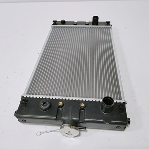 Voor Perkins ENGINE-HP35107U(<span class=keywords><strong>M</strong></span>/T) Aluminium Gesoldeerde Vinbuis Motor Radiator Oe: U45506580 - Product Image 4