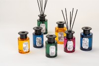 Diffuseur de parfum d'ambiance personnalisé 120 ml en verre coloré avec bâtonnets et huiles essentielles