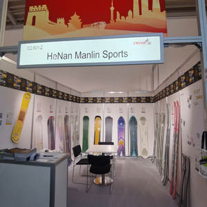 Personnalisé ODM Snowboards Skis Usine Vente en Gros Haute Performance Hiver Sports <span class=keywords><strong>de</strong></span> Plein Air Noyau <span class=keywords><strong>de</strong></span> Bois <span class=keywords><strong>Ski</strong></span> pour Femmes - Product Image 4