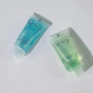 Set de Cuidado Capilar Herbal Orgánico de Alta Gama - Champú y Gel de Ducha Sin Parabenos con Fórmula Concentrada para Hoteles de Lujo - Product Image 3