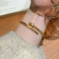 Bracelet manchette en acier de haute qualité Resoul avec fermoir à vis, magnifique bracelet jonc pour femme, vente en gros