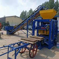 Machine à fabriquer des briques en ciment QT4-24 fiable, semi-automatique, pour blocs creux, avec une longue durée de vie