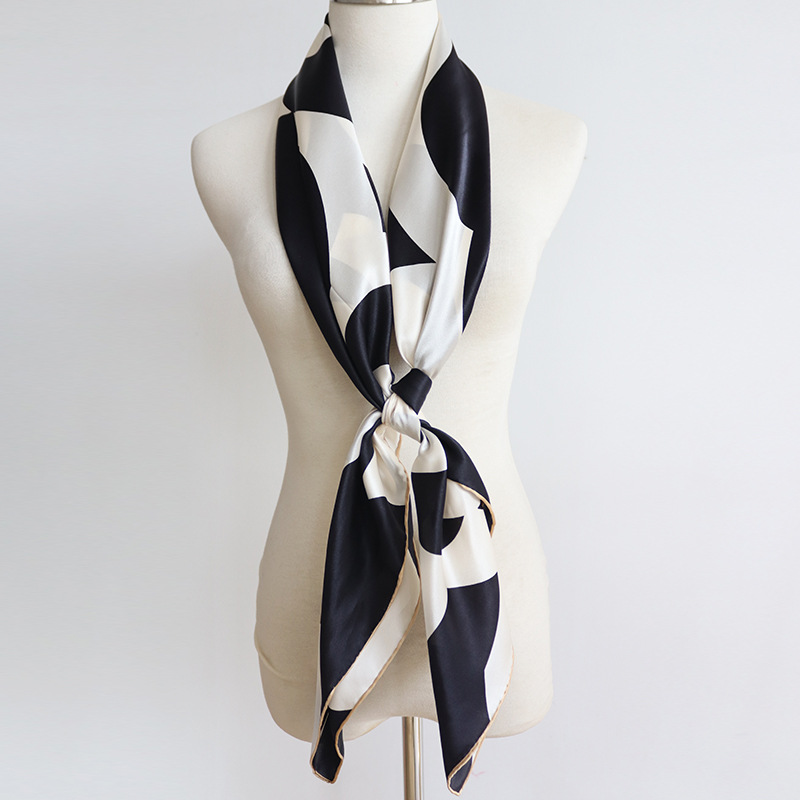 Небольшой аромат черный и белый Шелковый шарф камелии 110 шелк квадратный креп Атлас Простой шелковый шарф шаль для женщин
