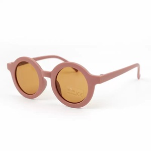 LHKS1101 <span class=keywords><strong>occhiali</strong></span> <span class=keywords><strong>da</strong></span> sole rotondi carini di buona qualità per bambini <span class=keywords><strong>occhiali</strong></span> <span class=keywords><strong>da</strong></span> sole smerigliati all'ingrosso per ragazze e ragazzi - Product Image 5