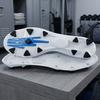 Semelles de football en TPU légères à prix d'usine pour hommes, crampons de football, plaque de semelle FG SG pour terrain dur, haute résistance à l'usure, antidérapants