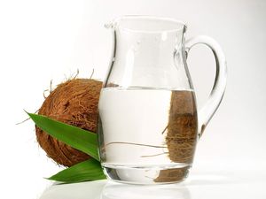 Huile de noix de coco fractionnée en vrac Keto <span class=keywords><strong>Paleo</strong></span> Friendly organique pur C8 triglycérides à chaîne moyenne liquide d'huile - Product Image 2