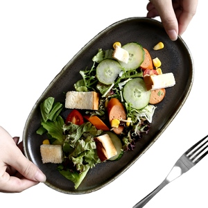 Assiette à soupe en céramique nordique noir mat style minimaliste, technique émaillée, vente en gros directe usine pour hôtels et restaurants - Product Image 1