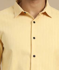 Chemise pour homme 100% coton coupe régulière, col mince, respirant, teint uni, tricoté, simple boutonnage, fermeture 3D ODM - Product Image 2