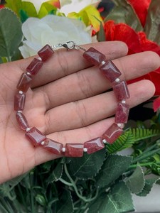 ชุดสร้อยข้อมือและสร้อยคอรูบี้ การ์เน็ต ลักซ์ ฮาร์โมนี ประดับด้วยลูกปัดพลอยสีแดงเข้ม งานแฮนด์เมดสุดหรู ของขวัญสำหรับผู้หญิงและเด็กผู้หญิง - Product Image 6