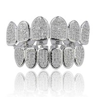Nouvelle vente en gros de dents dorées pour hommes, Hip Hop, Grillz, Top et bas glacés, dents en zircone cubique, Vampire, personnalisé, 2022