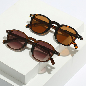 New Good Quality <strong>Glasses</strong> Style Shade Tr90 Sunglasses 2025 2026 Womens Fashion Sun <strong>Glasses</strong> Men's Square <strong>Glasses</strong> - Product Image 2