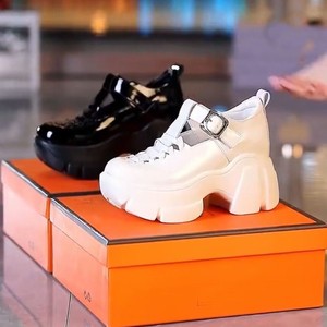 Sandali da <span class=keywords><strong>donna</strong></span> alla moda 2024 estivi nuovo stile a trama romana <span class=keywords><strong>scarpe</strong></span> alte con suola spessa per <span class=keywords><strong>scarpe</strong></span> <span class=keywords><strong>antinfortunistiche</strong></span> da <span class=keywords><strong>donna</strong></span> - Product Image 2