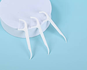 70 Palillos de Hilo Dental de Menta Portátiles para Limpieza Bucal, Hilo Interdental para Adultos, Ganchos de Crochet para Dientes, Empaquetados en Bolsa - Product Image 5