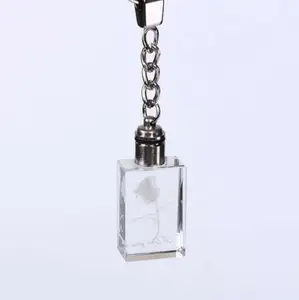 קריסטל רוז LED אור Keychain לב ומלבן Keyring