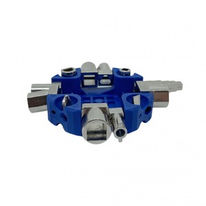 Clé universelle en acier inoxydable pour l'accès aux services électriques, hydrauliques et gaziers, idéale pour l'entretien et la maintenance. - Product Image 2
