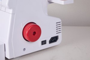 Machine à coudre surjeteuse domestique JUKKY, nouveau modèle, 4 fils, avec fonction <span class=keywords><strong>de</strong></span> <span class=keywords><strong>coupe</strong></span>, facile à utiliser, belle apparence - Product Image 3