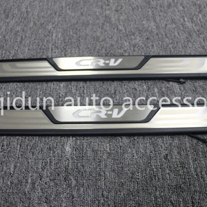 Protector de Umbral de Puerta de Coche con LED de Alta Calidad, Venta al por Mayor de Fábrica KQD, para CR-V 2017 en Adelante - Product Image 5