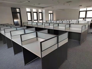 โต๊ะทำงานแบบแยกส่วนขนาด8ที่นั่งเฟอร์นิเจอร์สำนักงานทำจากไม้แบบโมเดิร์น2025 - Product Image 6