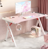 Bureau de jeu rose RGB à hauteur réglable, texture fibre de carbone, structure en acier, table d'ordinateur pour chambre, porte-gobelet, crochet pour casque, LED RGB