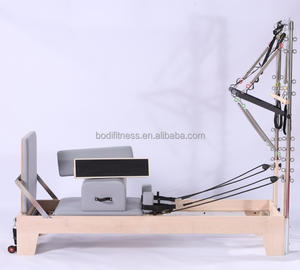 Máquina de cama de Yoga de media polea torre de reformador de Pilates de madera comercial con pista completa medio trapecio - Product Image 2